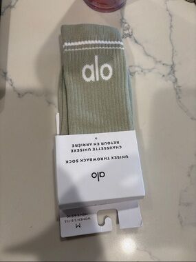 ALO Yoga Men's Crew Socks in Sage Green with White Logo